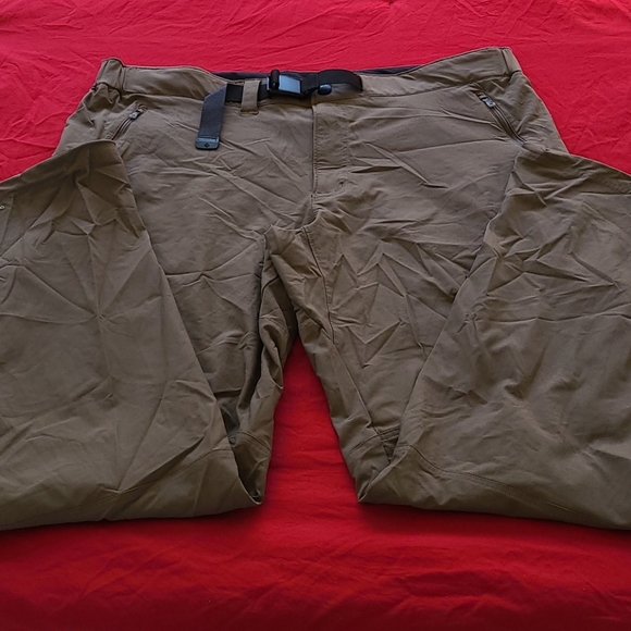 Men's pants NWOT